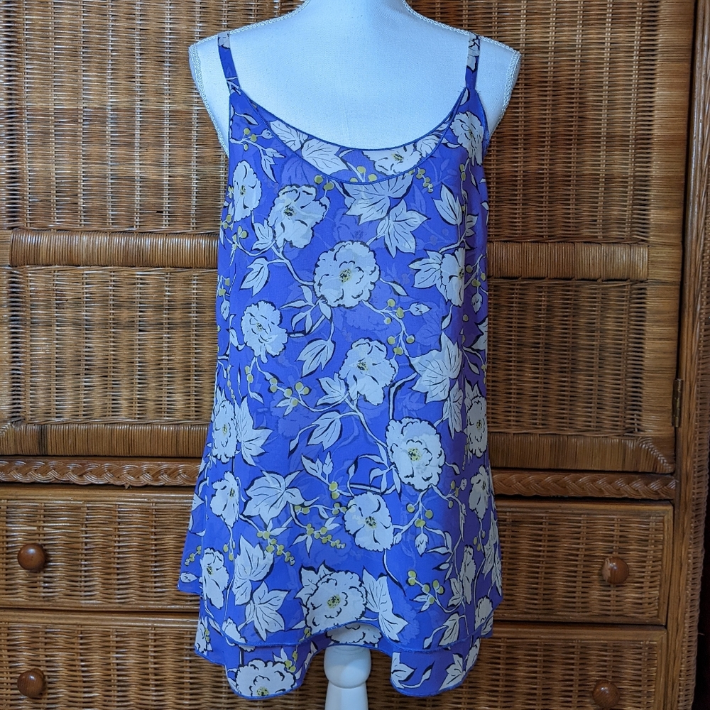 CAbi OUTLINE Cami #5544 SMALL - Picture 2 of 5